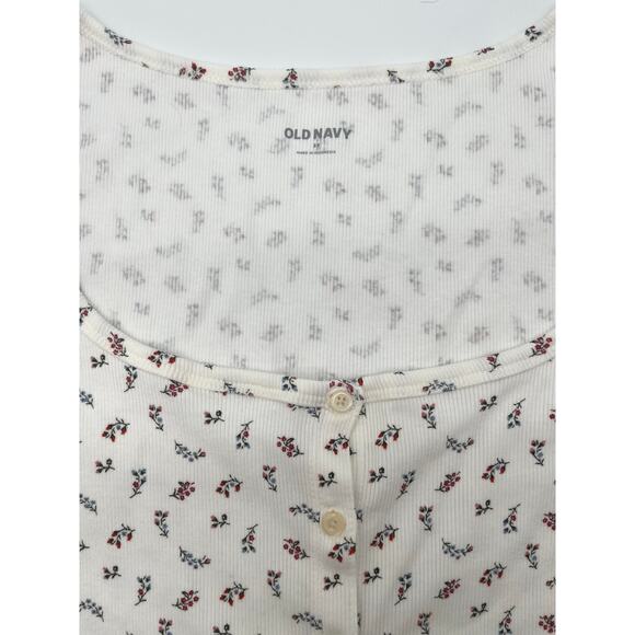 OLD NAVY NWT Short Sleeve Top, Button Up, 2X Plus Size - Picture 3 of 6